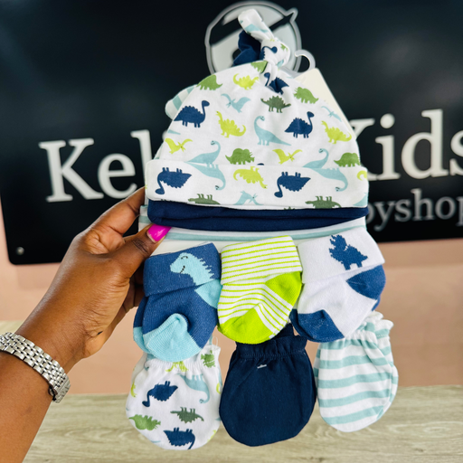[0424] HATS ,MITTENS & SOCKS SET 1.2